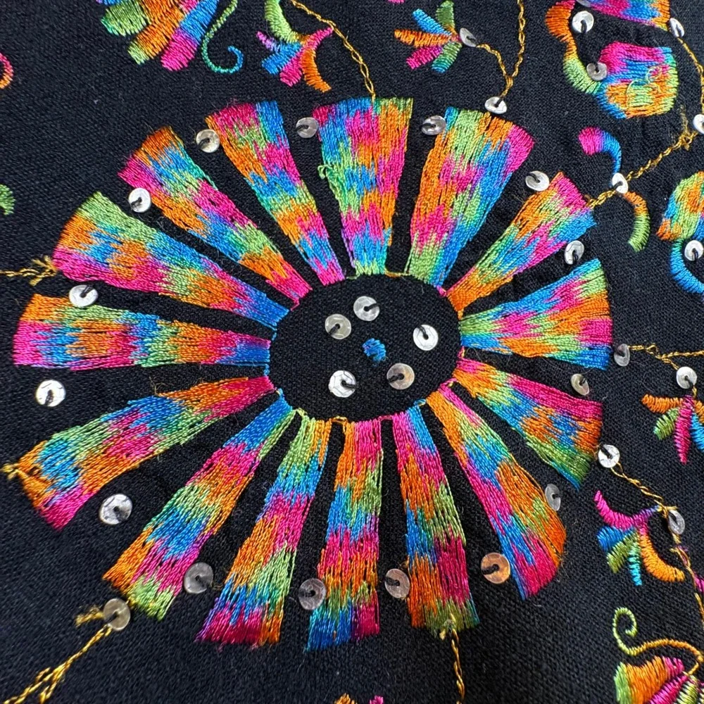 VTG Y2K‎ Willi Smith Skirt 4 Black Embroidered Floral Boho Festival Whimsigoth